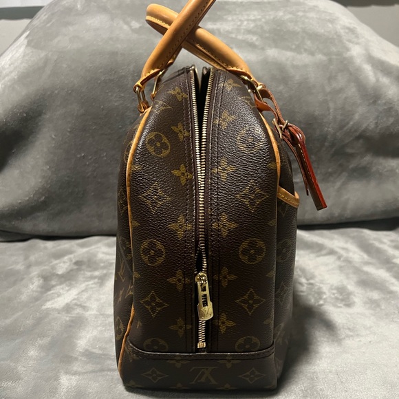 Authentic Louis Vuitton Monogram Deauville Bag - Very Good, Like New Condition - Picture 4 of 12